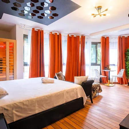 아파트 Cristalys Loveroom & *