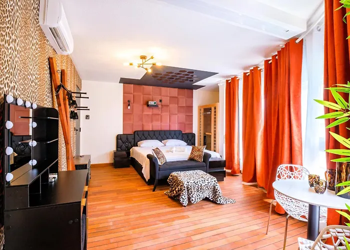 아파트 Cristalys Loveroom & *