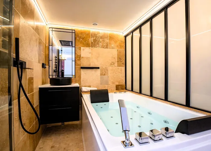 아파트 Cristalys Loveroom & 몽펠리에